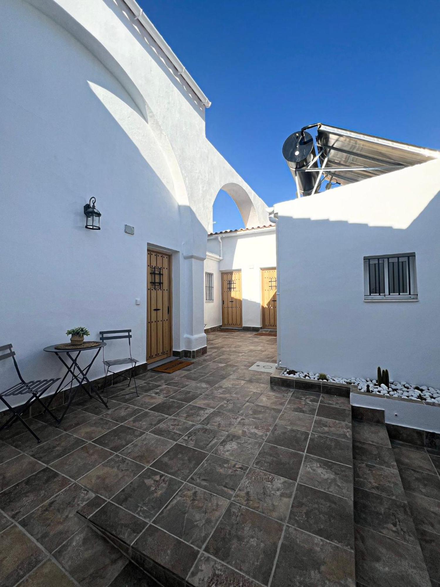 Apartamentos Turisticos A.Parra 赫雷斯 外观 照片