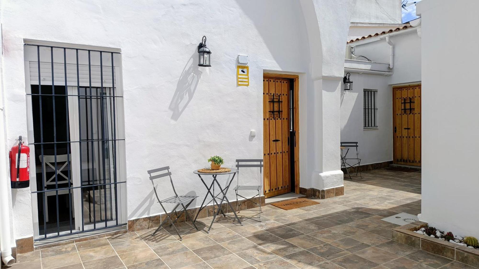 Apartamentos Turisticos A.Parra 赫雷斯 外观 照片