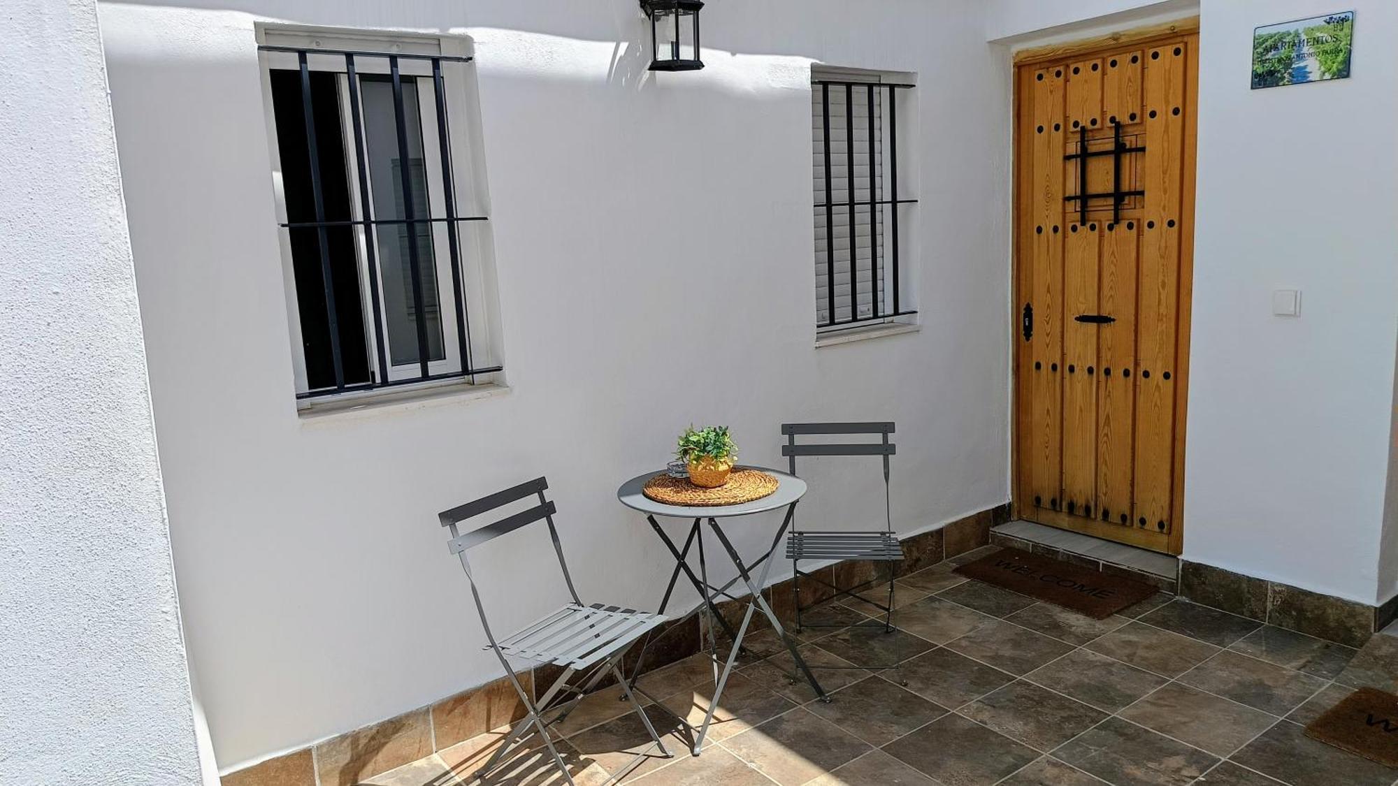 Apartamentos Turisticos A.Parra 赫雷斯 外观 照片