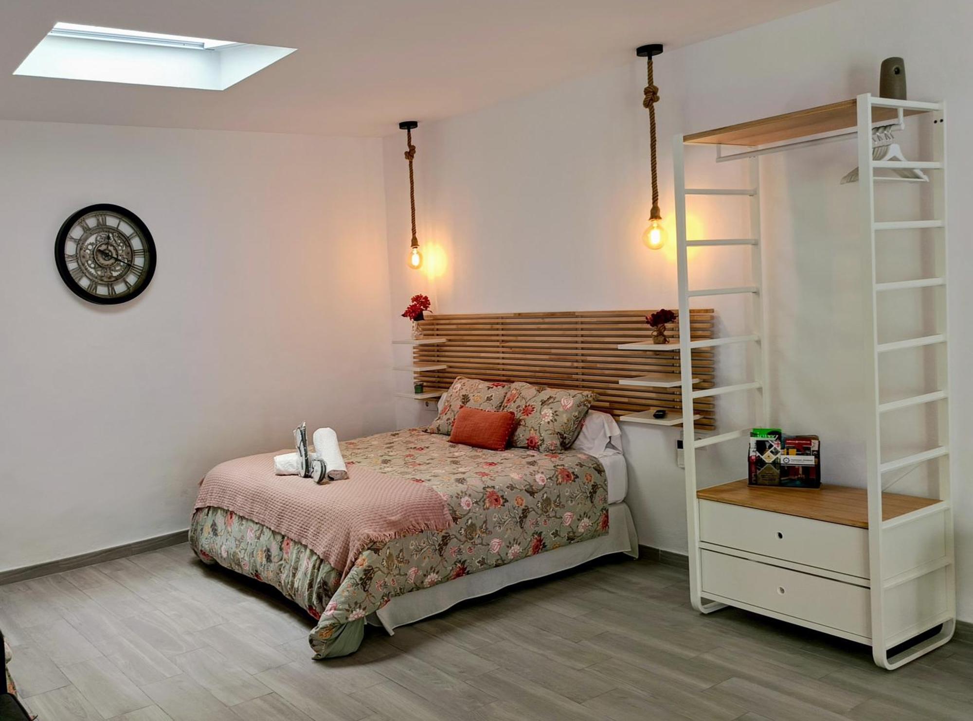 Apartamentos Turisticos A.Parra 赫雷斯 外观 照片